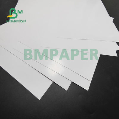 গ্লস C2S হোয়াইট টেক্সট সিল্ক গ্লস পেপার 120gsm 148gsm ম্যাগাজিন পৃষ্ঠার জন্য 635 X 965mm