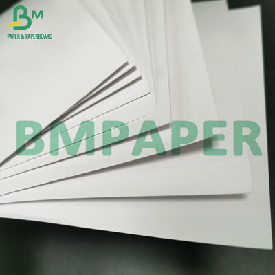 কভারের জন্য হাই গ্লসি C2s পেপার GSM 130 এবং 115 সাদা সিল্ক শাইনিং প্যাপেল