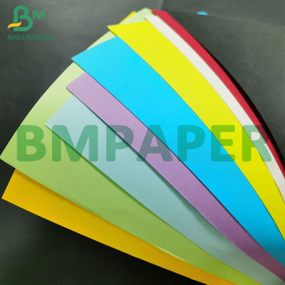 ব্যাগের জন্য 80GSM 110GSM রঙিন প্যাকিং ক্রাফট পেপার রঙিন ব্রিস্টল ক্রাফট পেপার