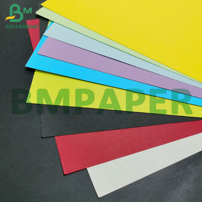 ব্যাগের জন্য 80GSM 110GSM রঙিন প্যাকিং ক্রাফট পেপার রঙিন ব্রিস্টল ক্রাফট পেপার