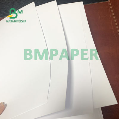 সাদা ভাল মুদ্রণযোগ্যতা 80g 100g UWF অফসেট কাঠবিহীন কাগজ রোলস