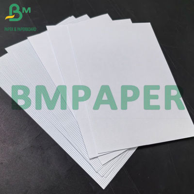 1.5 মিমি 2.5 মিমি 3 স্তর সাদা corrugated কার্ডবোর্ড প্যাকেজিং bleached বোর্ড শীট