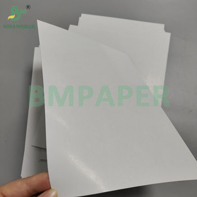 ৩০০ গ্রাম ৩১০ গ্রাম কালো কোর কার্ডস্টক গেমিং কার্ডের জন্য চকচকে কাগজ