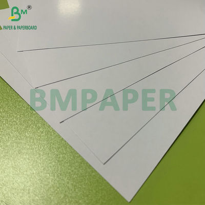 মসৃণ টেক্সচার 310gsm 320g উচ্চ অস্বচ্ছতা কালো কোর পোকার খেলার কাগজ