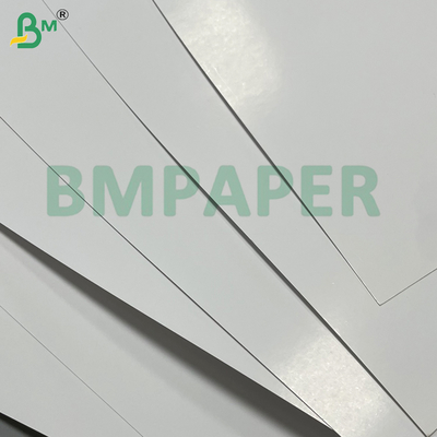 300g 70*100cm ব্যবসার কার্ডের জন্য কালি শোষণ চকচকে ইনজেকশন কোটিং করা কাগজ