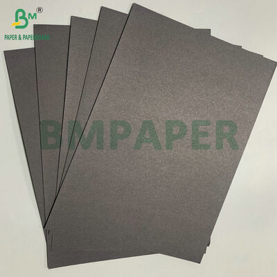 লেজার/ইঙ্কজেট প্রিন্টিং পোস্টার এবং ফটো মাউন্টিংয়ের জন্য মসৃণ ম্যাট ফিনিশ প্রিমিয়াম হেভিওয়েট ৩০০ জিএসএম কালো কার্ডস্টক